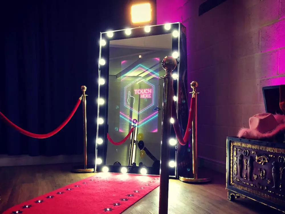 Red Carpet and Mirror with Lights